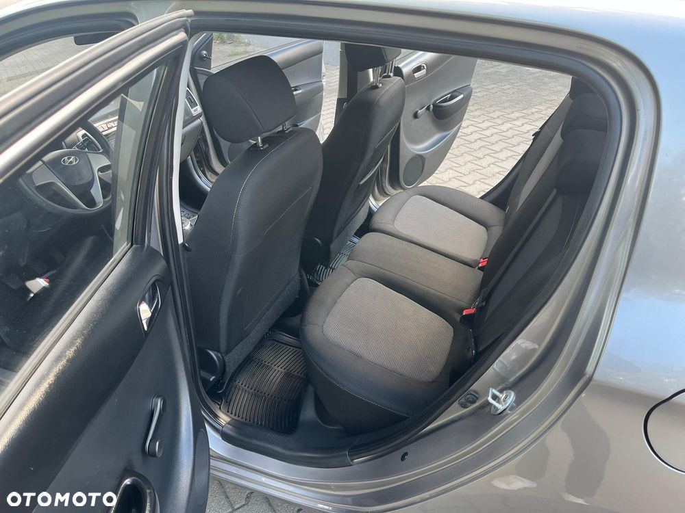 Hyundai i20 1.25 Comfort - 10