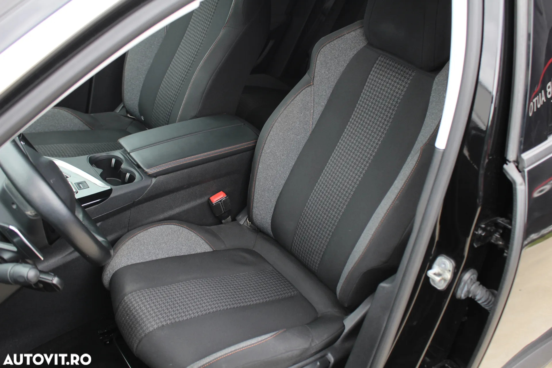 Peugeot 3008 BlueHDi 130 Stop & Start EAT8 Active Business-Paket - 12