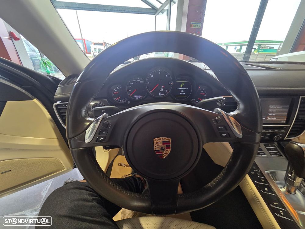 Porsche Panamera Platinum Edition - 14
