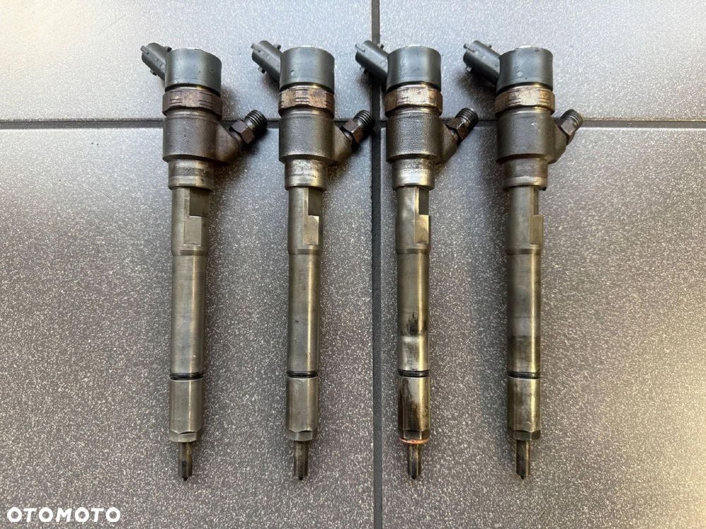 WTRYSKIWACZ 2.2 CRDI HYUNDAI KIA BOSCH 0445110254 33800-27800 - 2