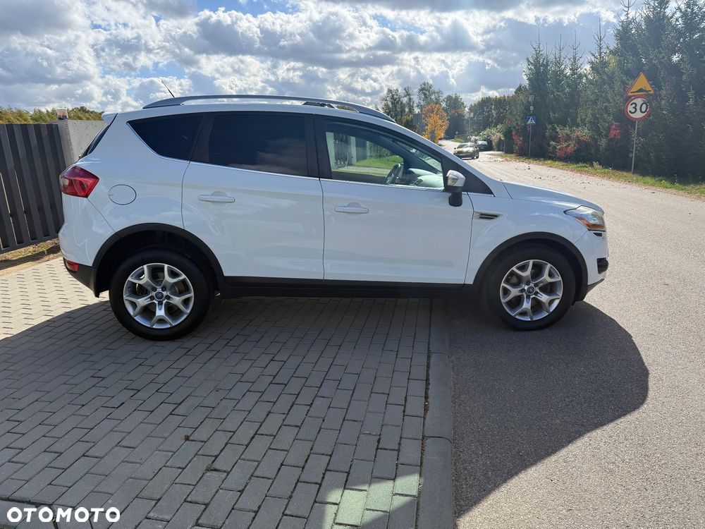 Ford Kuga - 11