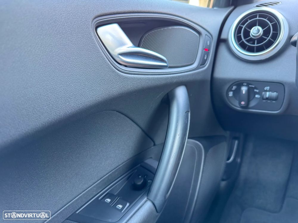 Audi A1 1.2 TFSI S-line - 43