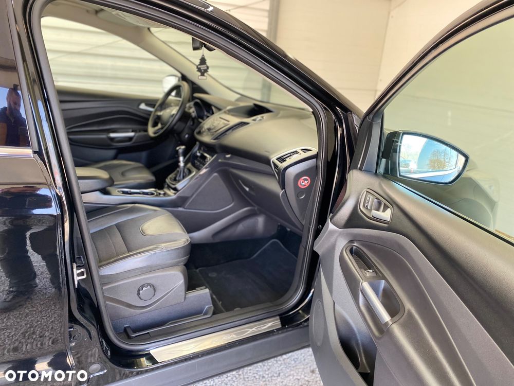 Ford Kuga 2.0 TDCi 4x4 Titanium - 15