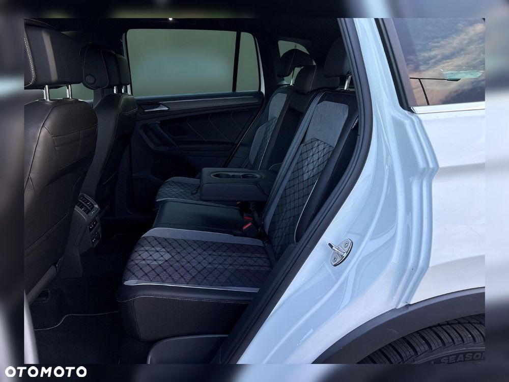 Volkswagen Tiguan 1.4 eHybrid R-Line DSG - 32