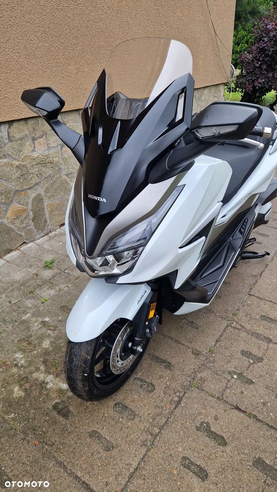 Honda NSS - 11
