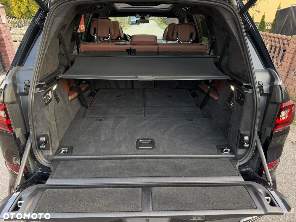 BMW X7 xDrive30d - 38