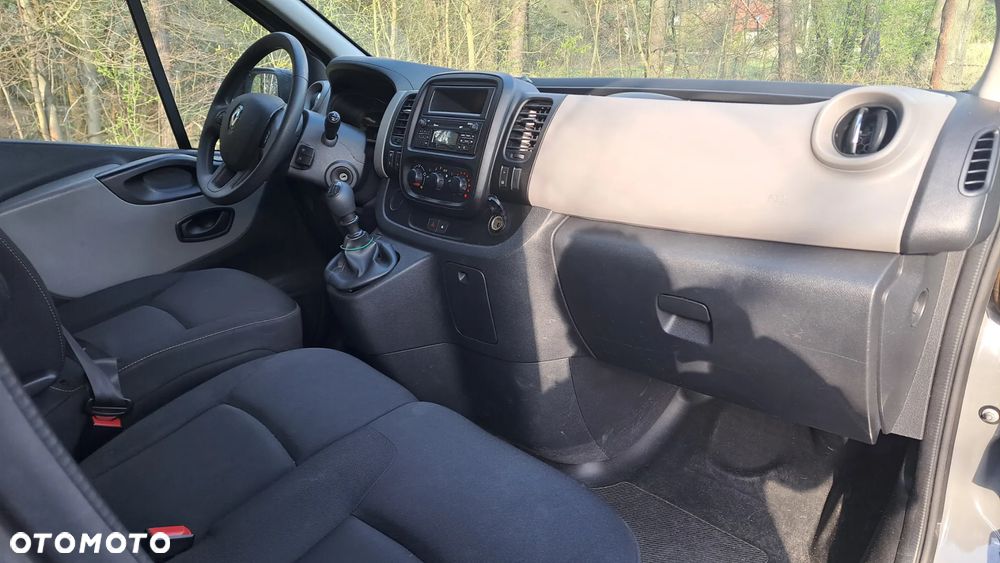 Renault Trafic - 12