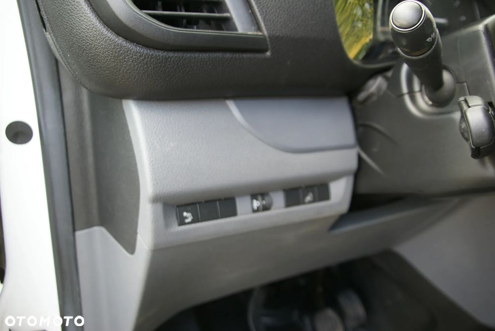 Peugeot Expert - 13