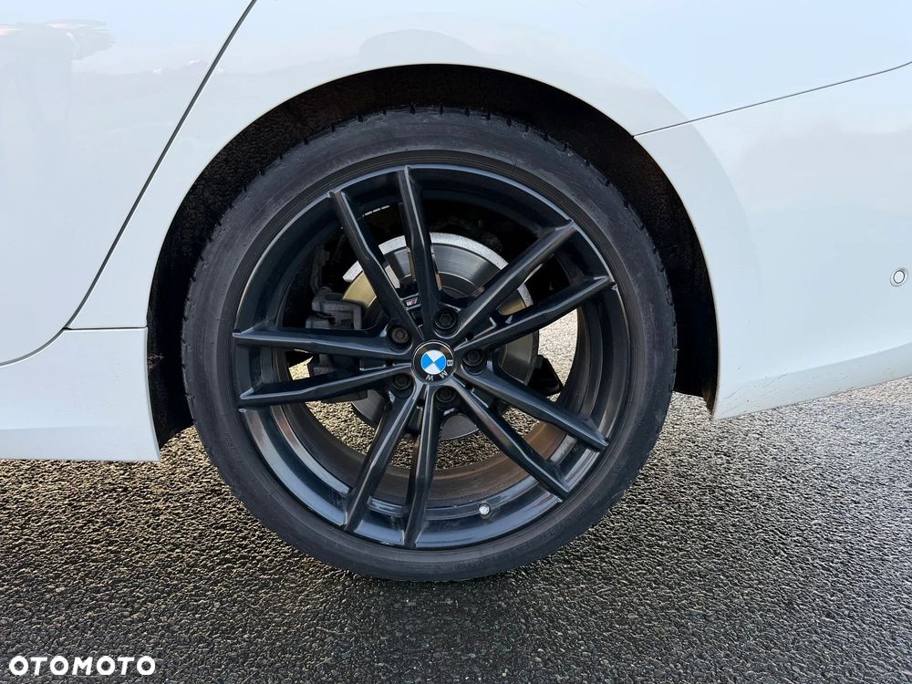 BMW Seria 3 320d Sport Line - 11