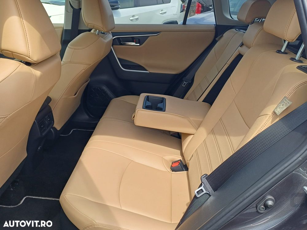 Toyota RAV4 2.5 VVT-iE 4x4 Luxury - 10