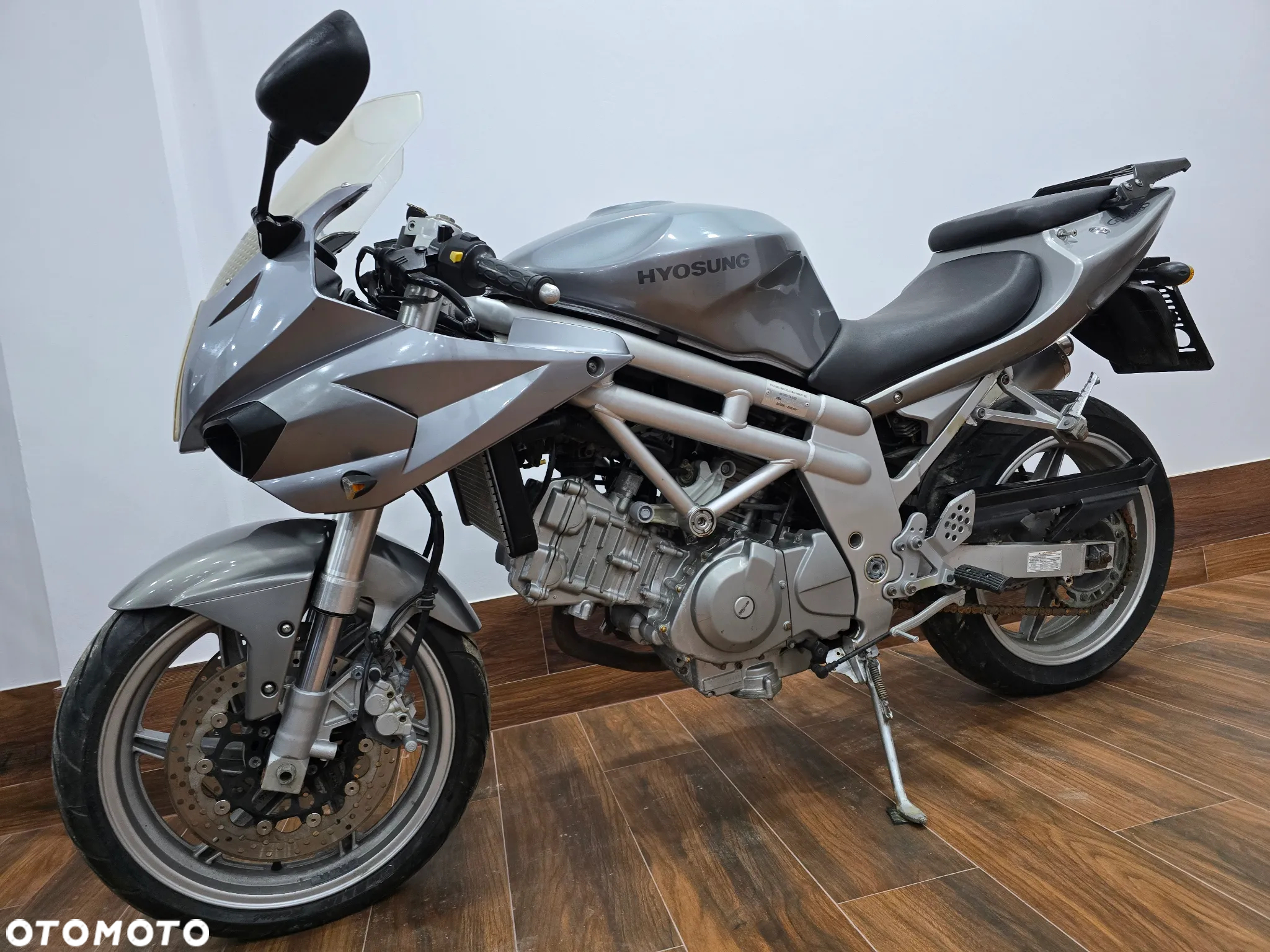 Hyosung GT - 2