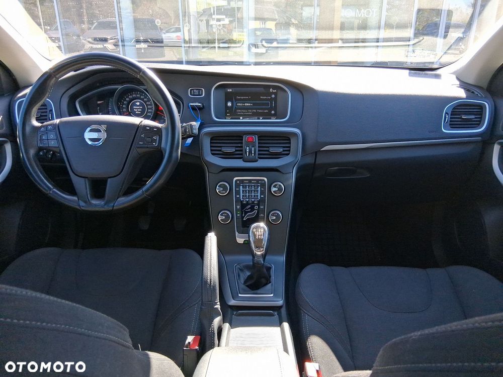 Volvo V40 - 12
