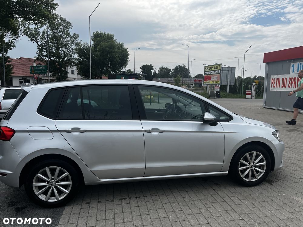 Volkswagen Golf - 4