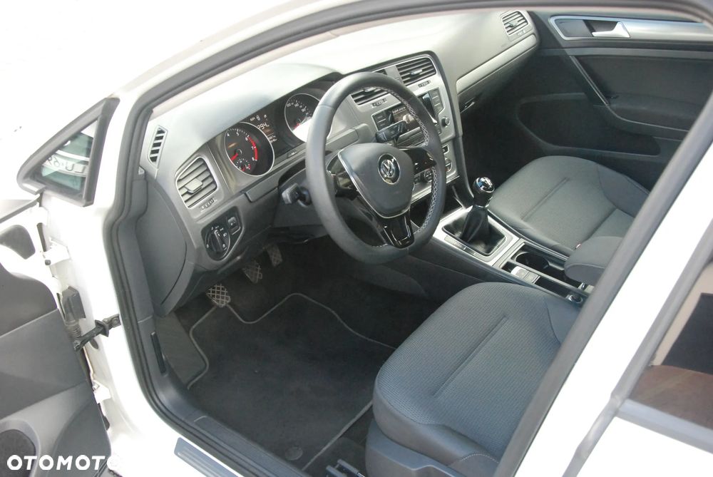 Volkswagen Golf 1.2 TSI Comfortline - 14