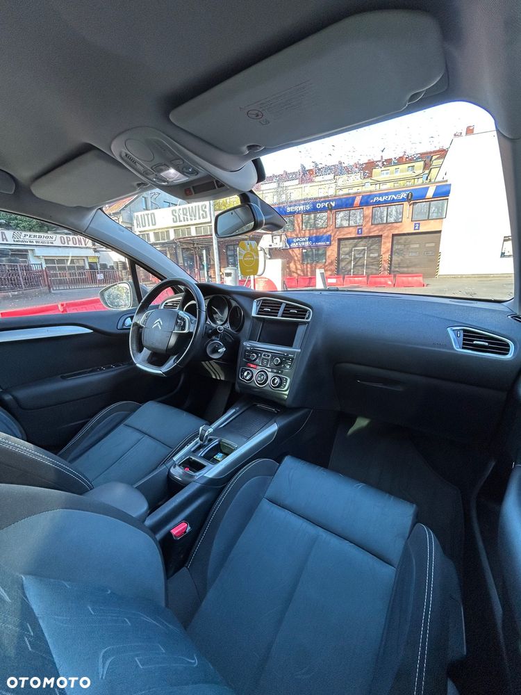 Citroën C4 e-HDi 115 ETG6 Exclusive - 7