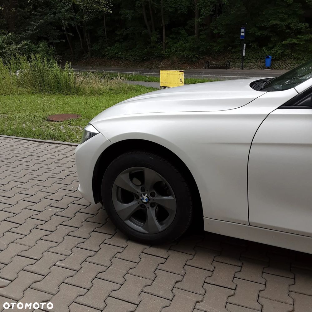 BMW Seria 3 - 12