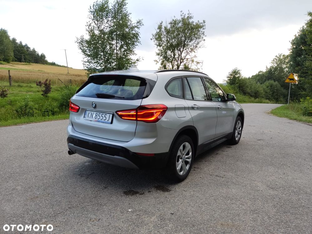 BMW X1 sDrive16d Sport Line - 8