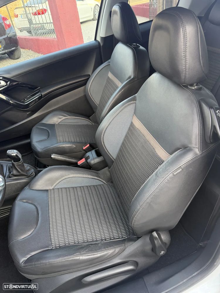 Peugeot 208 1.2 VTi Active - 10