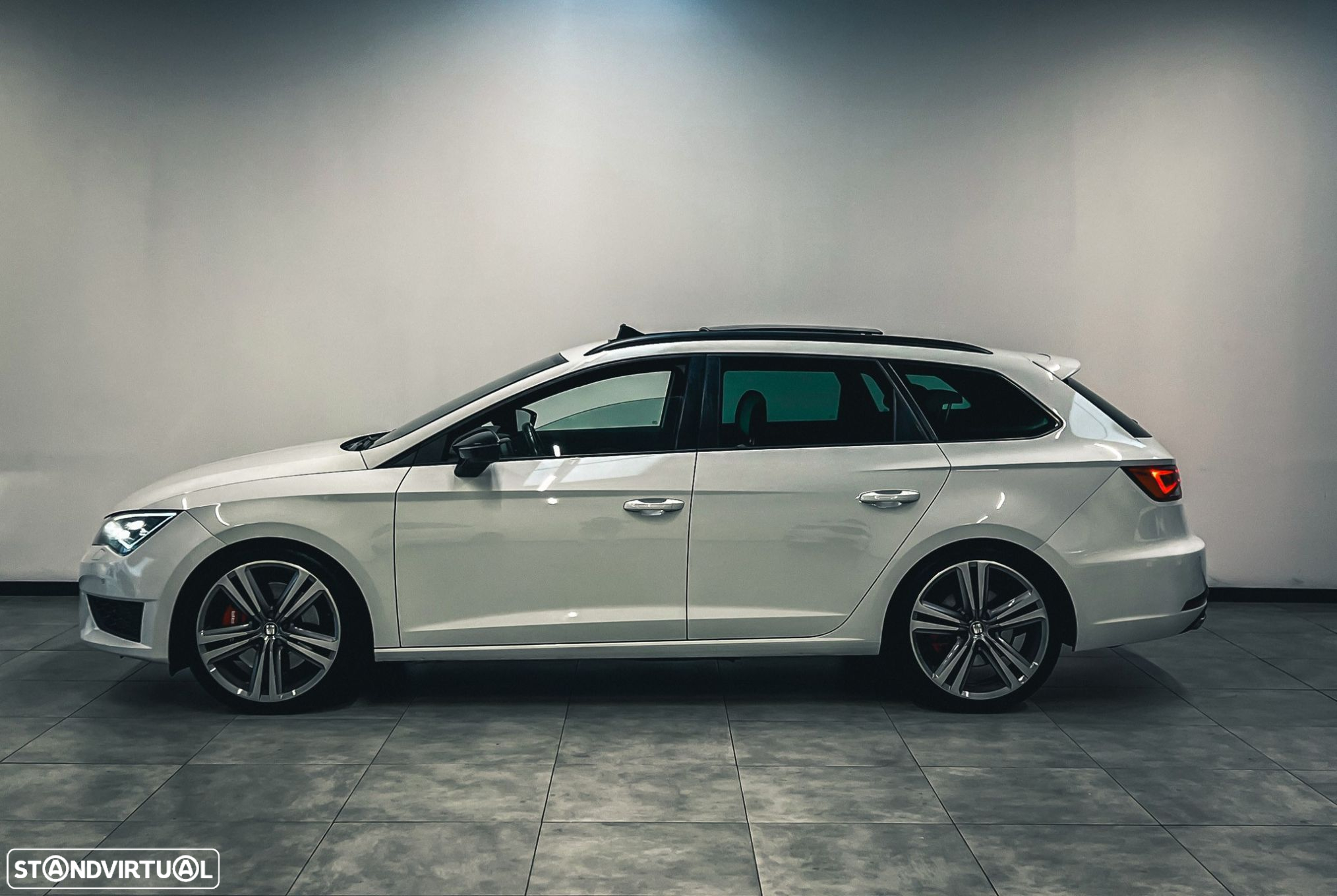 SEAT Leon ST 2.0 TSI Cupra DSG S/S - 4