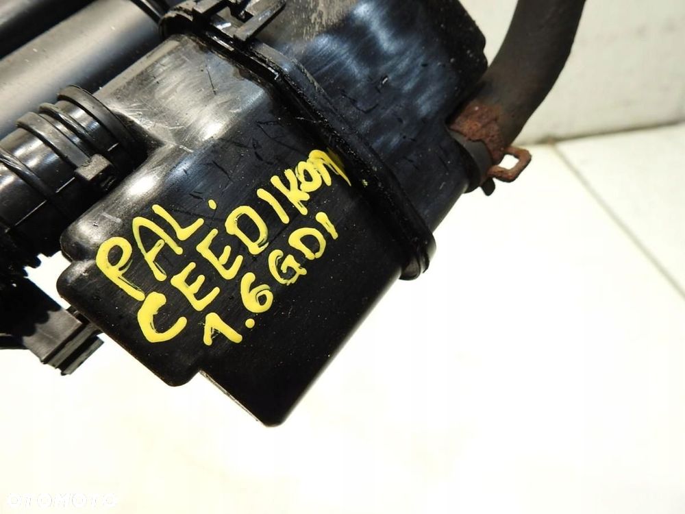 RURA WLEW PALIWA KOREK KIA CEED I KOMBI 1.6 GDI - 2