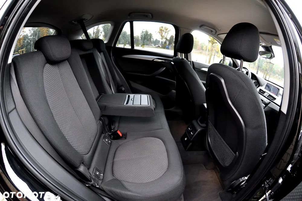 BMW X1 sDrive18d Business Edition - 21