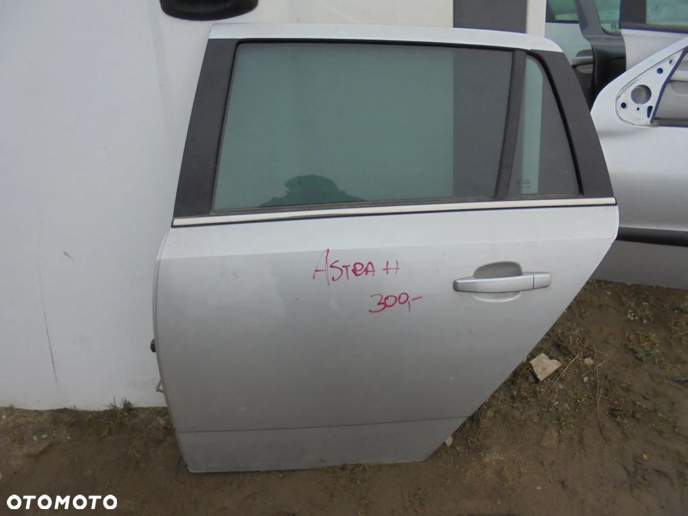 OPEL ASTRA H KOMBI DRZWI TYŁ LEWE