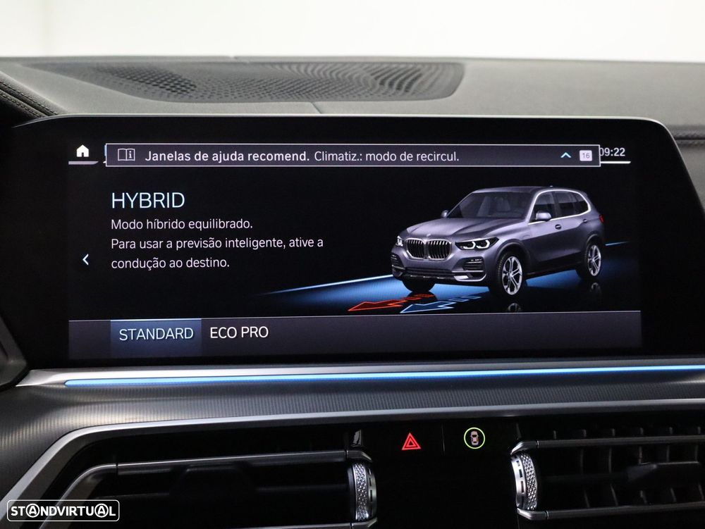 BMW X5 xDrive45e - 14