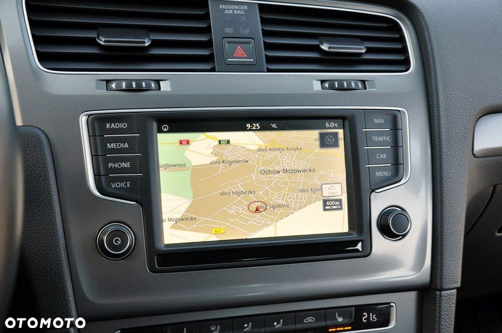 Volkswagen Golf - 31