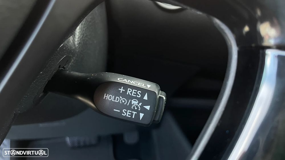Toyota C-HR 1.8 HSD Exclusive+P.Luxury - 22