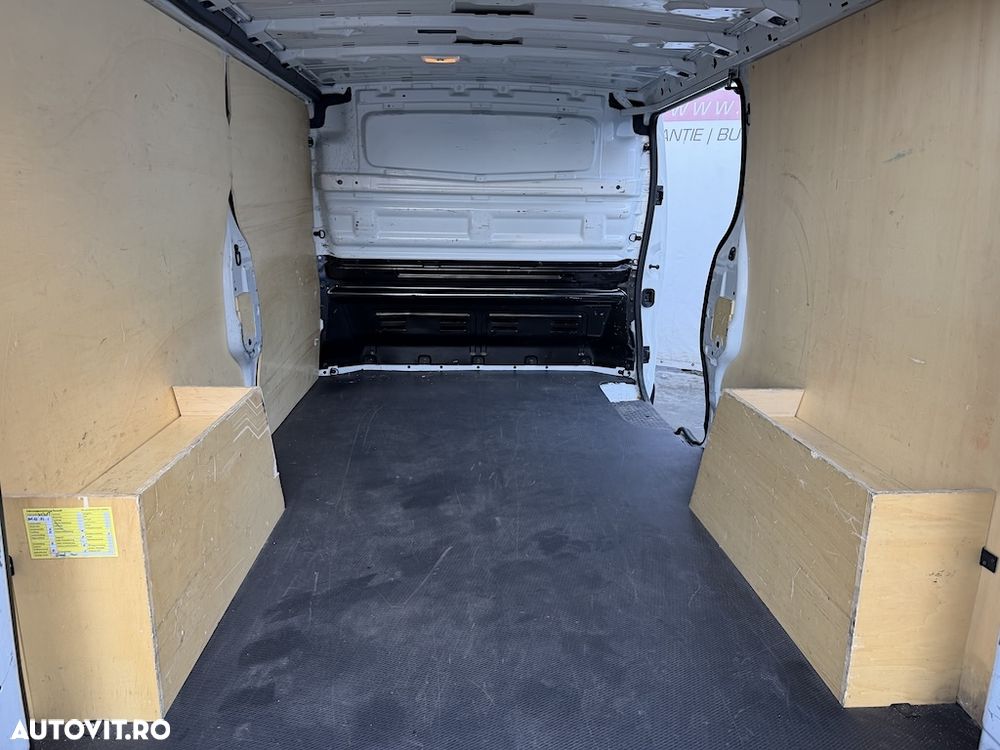 Renault TRAFIC - 10