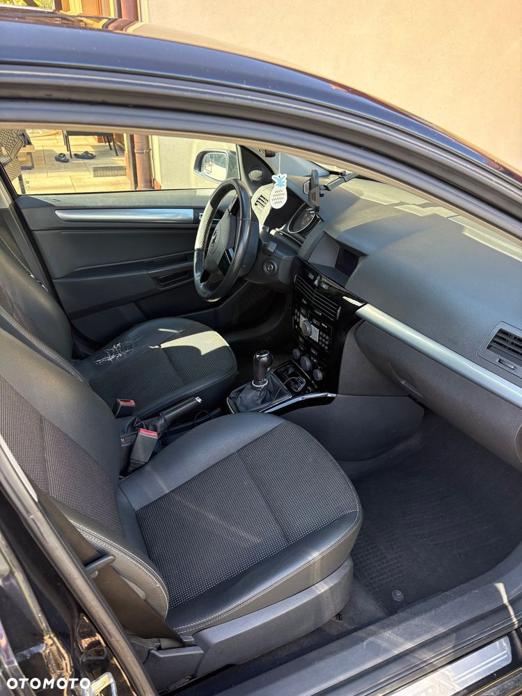 Opel Astra 1.7 CDTI - 8
