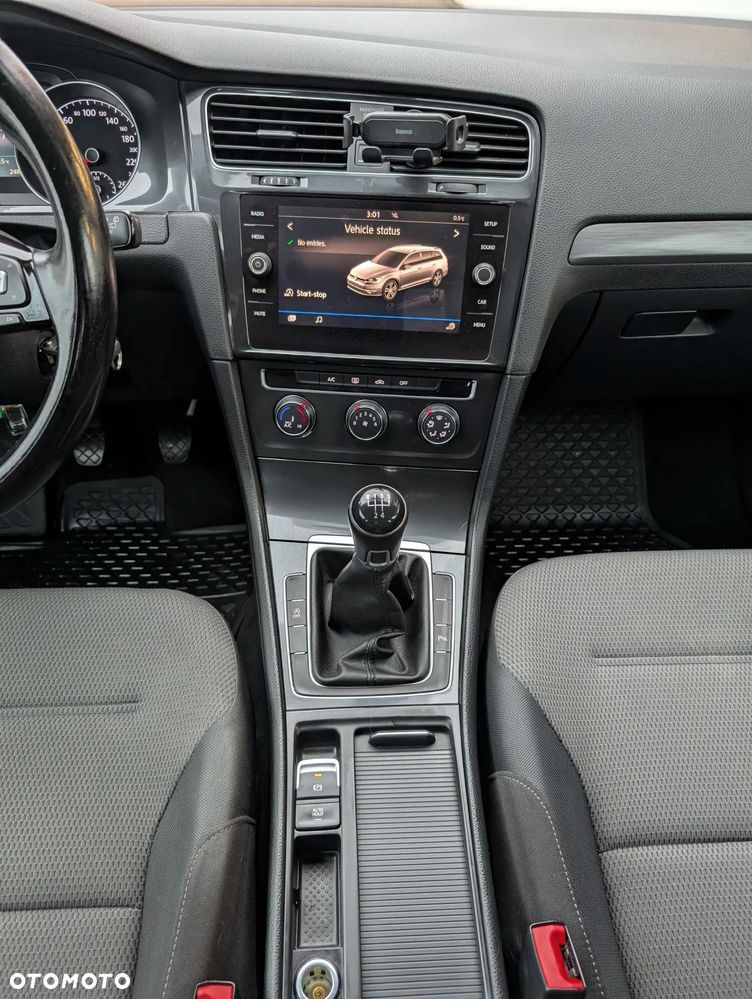 Volkswagen Golf 1.6 TDI BMT Comfortline - 9