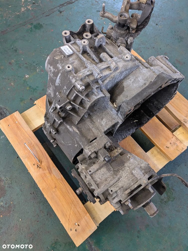 Skrzynia biegów wraz z reduktorem KUG VW Tiguan 2.0 TDI 4x4 - 1