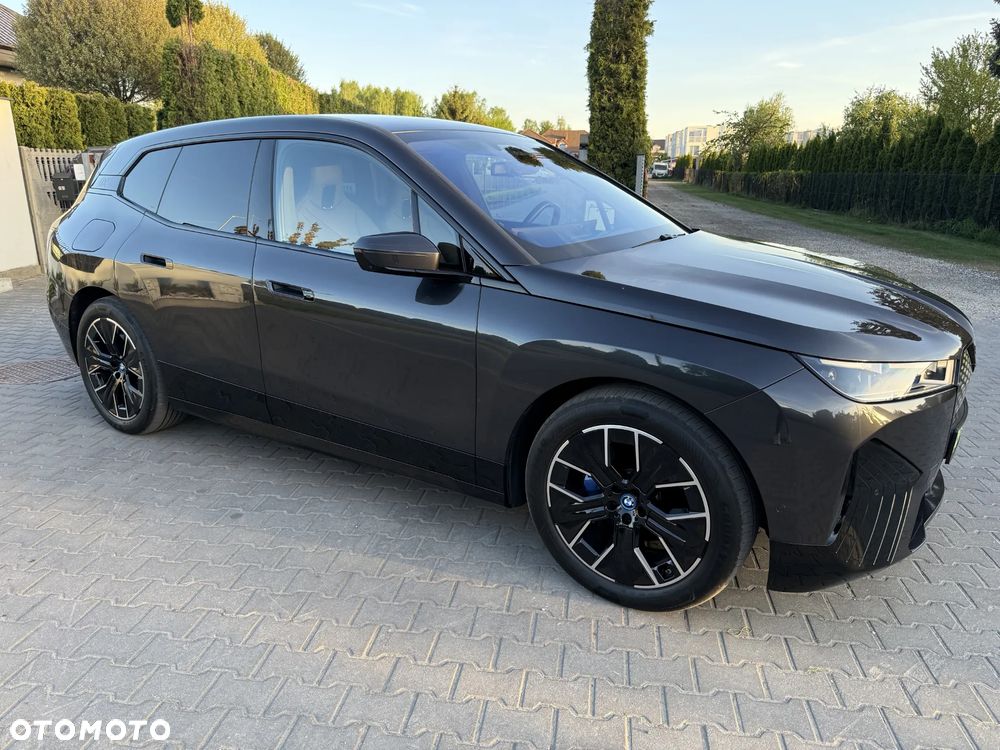 BMW iX xDrive50 111.5kWh Signature - 4