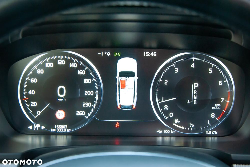 Volvo V90 Cross Country - 11