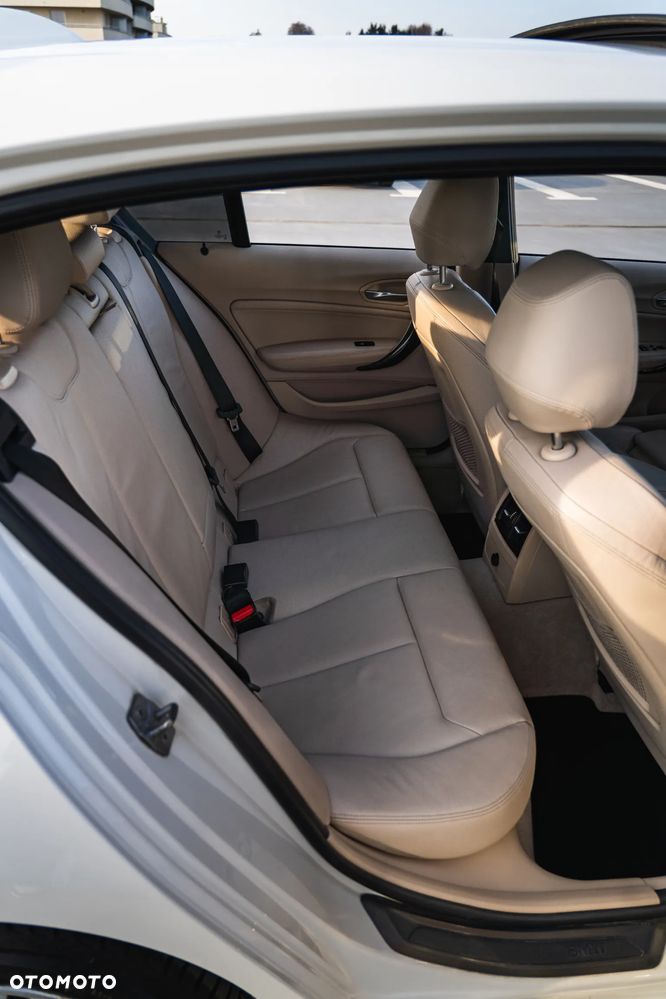 BMW Seria 1 125d - 36