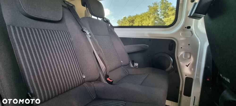 Ford Transit Custom - 14