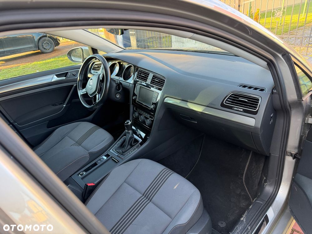 Volkswagen Golf 1.6 TDI BlueMotion Technology Allstar - 12