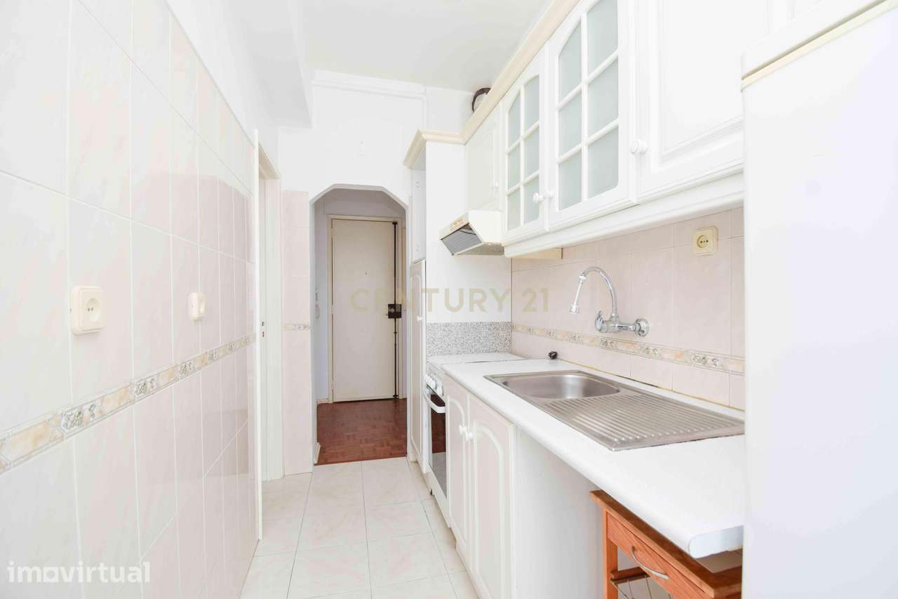 Apartamento T1 em Sacavém - Grande imagem: 3/16