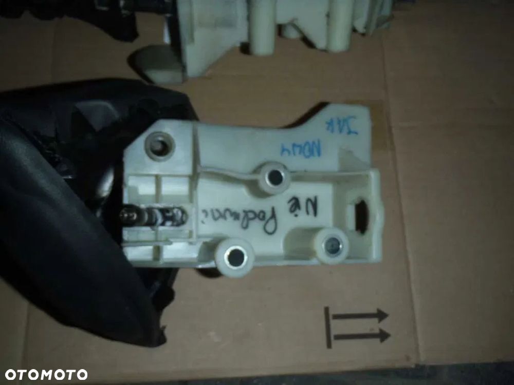 mieszek ramka lewarka zmiany biegów fiat doblo I lift 01-09r jak nowy - 3