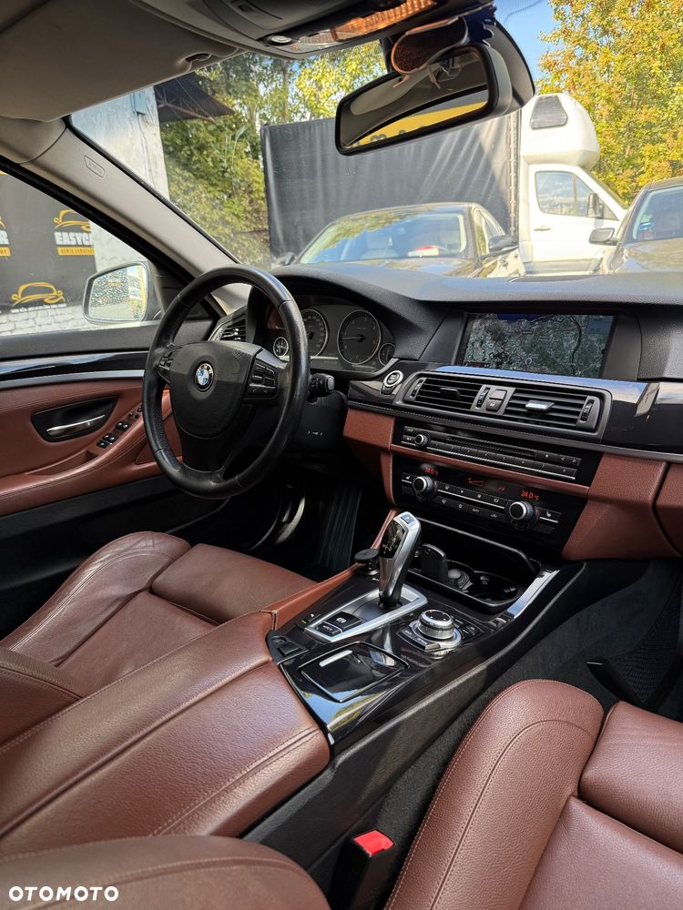 BMW Seria 5 530d Touring Blue Performance - 9