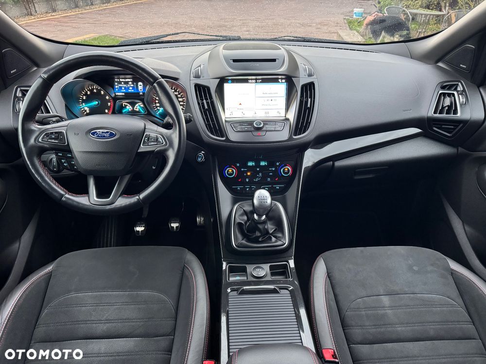 Ford Kuga - 25