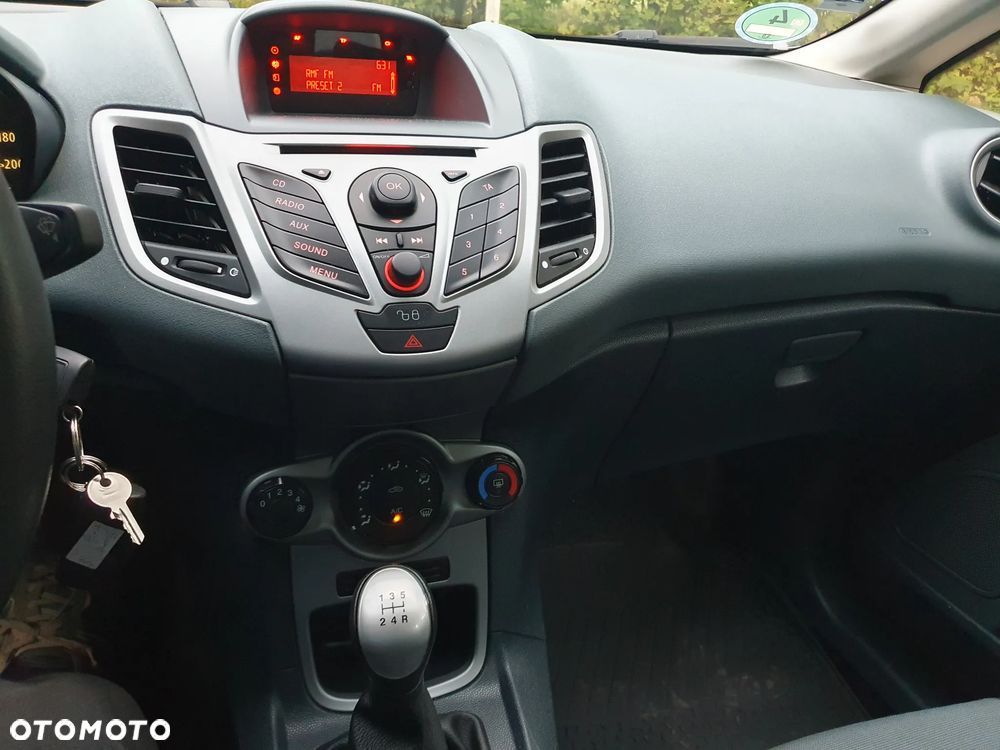 Ford Fiesta 1.25 SYNC Edition - 17