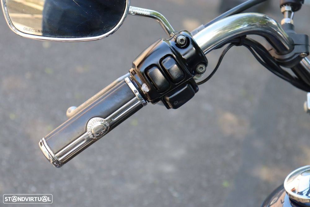 Harley-Davidson Softail Custom - 12