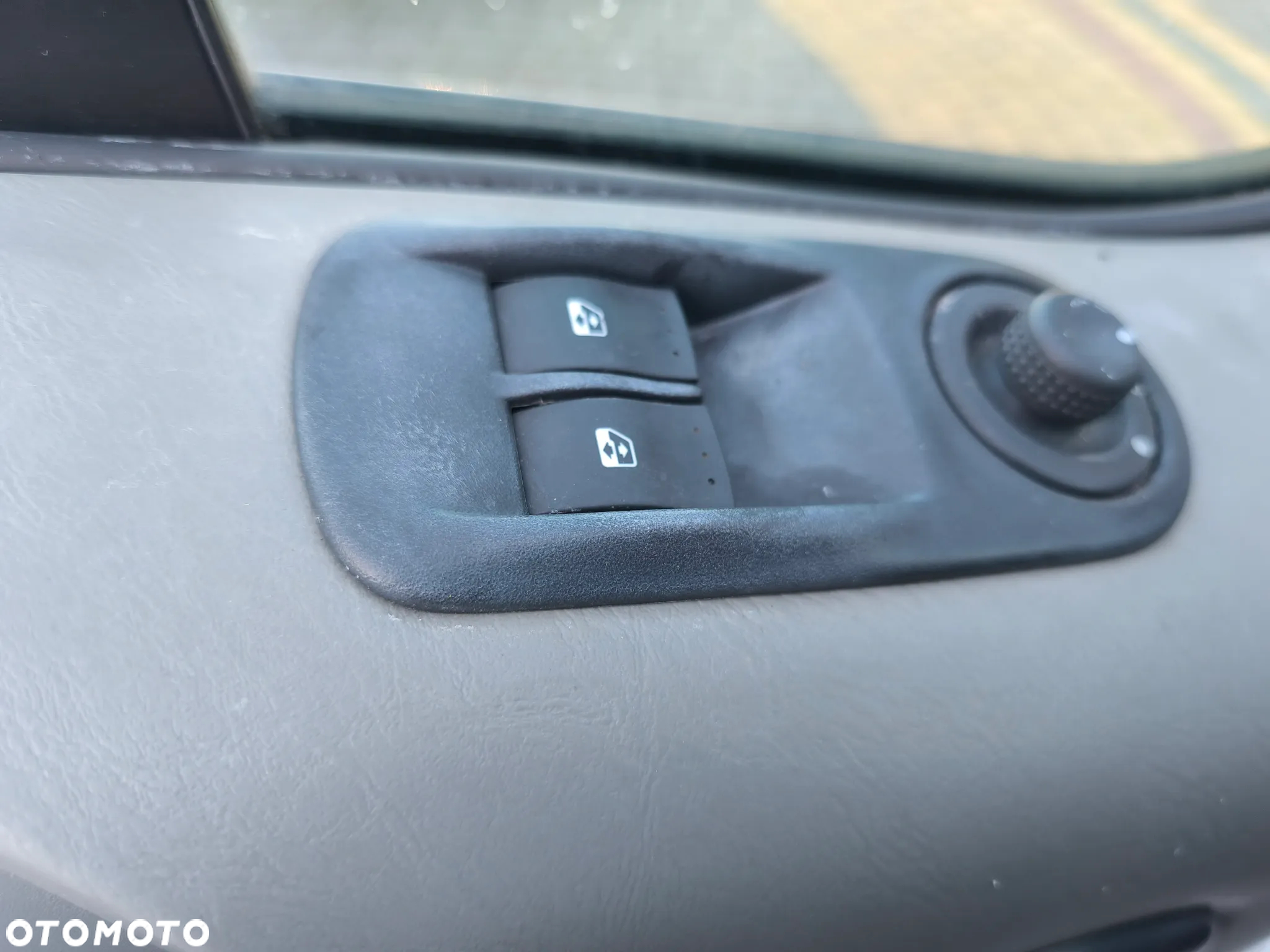 Renault Trafic - 12