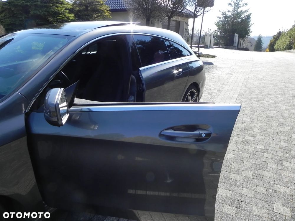 Mercedes-Benz CLA - 2
