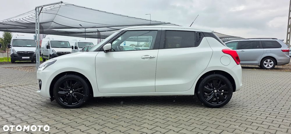 Suzuki Swift 1.2 SHVS Premium Plus - 3