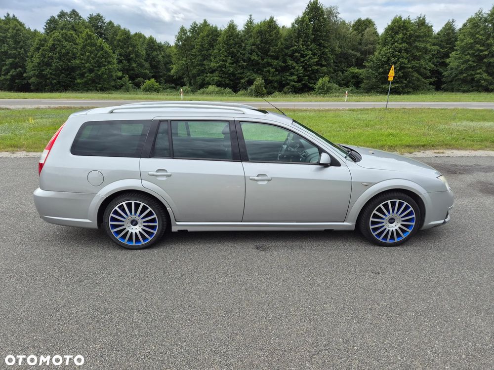 Ford Mondeo V6 ST 220 - 6