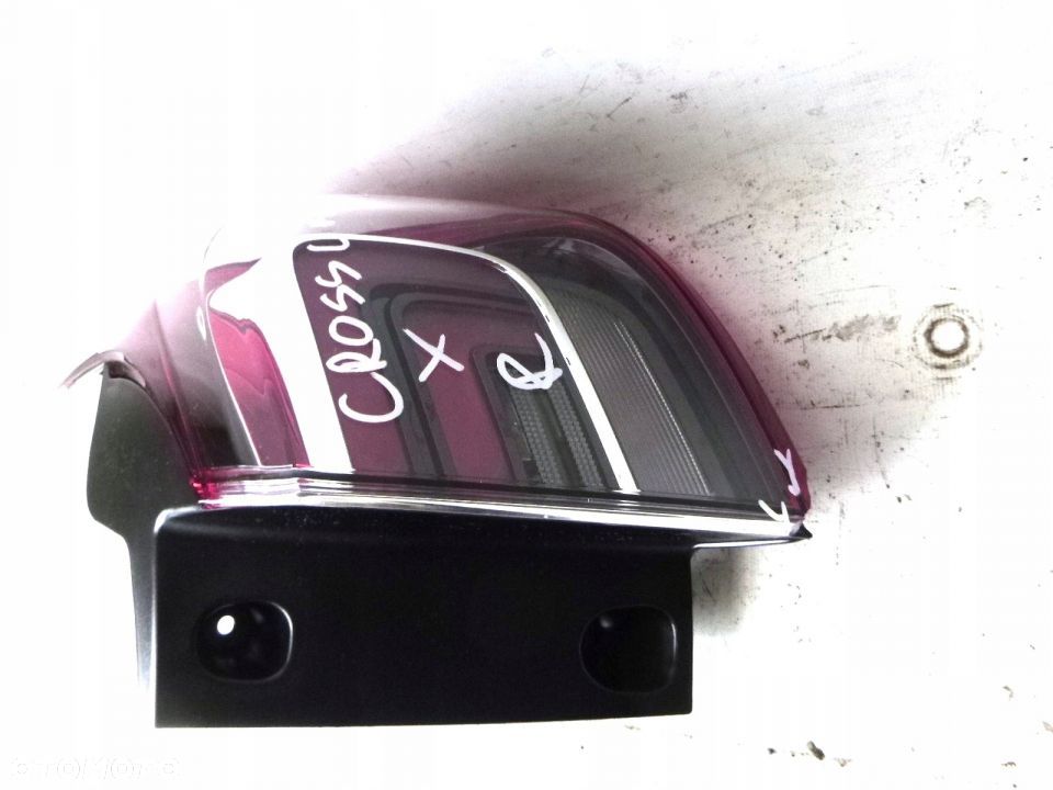 OPEL CROSSLAND X LAMPA TYŁ PRAWA - 9