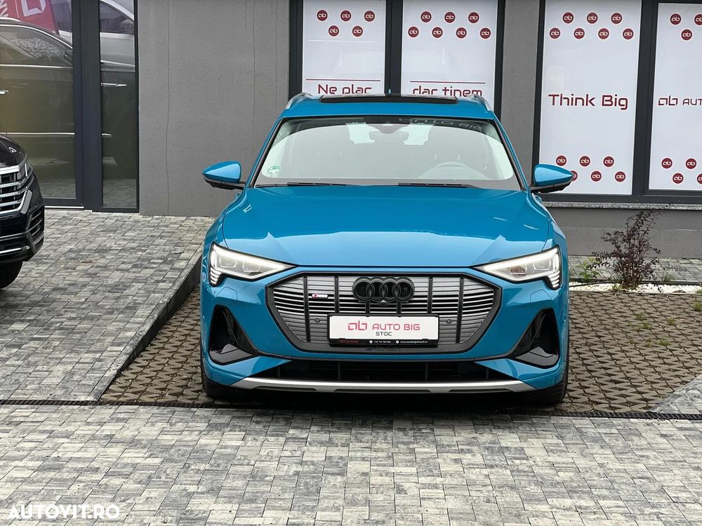 Audi e-tron 55 quattro S-Line - 9